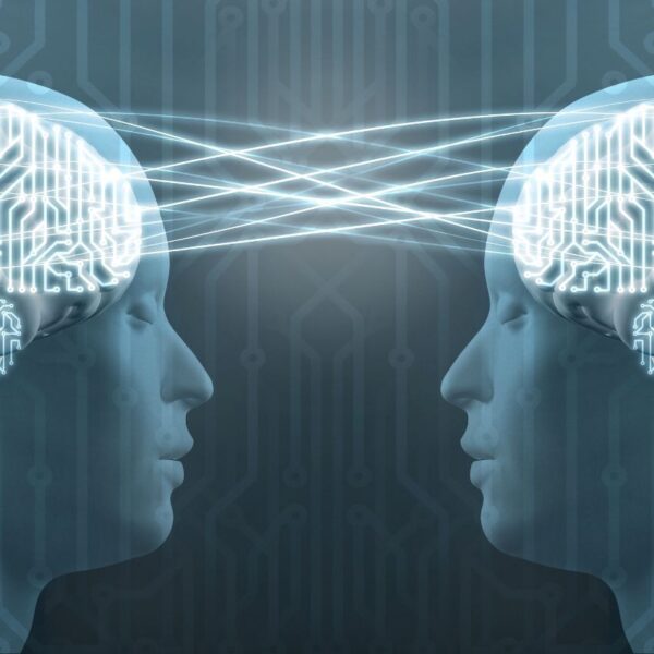 Telepatia e comunicazione: teorie e riflessioni sul futuro